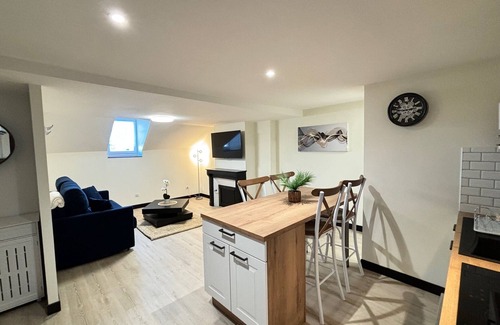 Limoges Apartment | 1 Bedroom Private vacation home in Limoges