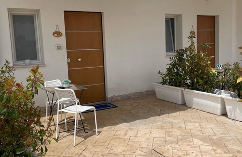 Municipio 3 House | 1 Bedroom Private vacation home in Bari