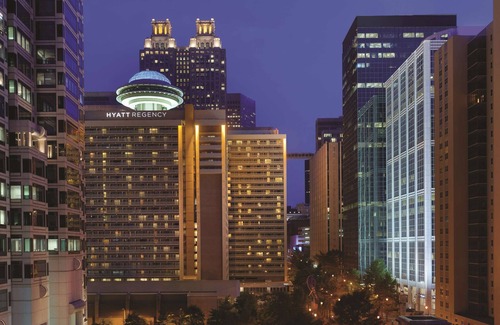 Downtown Atlanta Hotel | 1-Bedroom Suite at a 4⭐️ Hotel