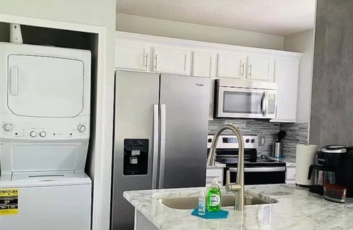 Orlando Apartment | 1 bedroom with pool! in Avalon Park Orlando