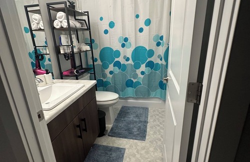 Southwest Edmonton Bed & Breakfast | 1 bedroomnBasement suite located in the Keswick neighborhood of SW Edmonton.