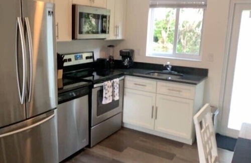 Hillsboro Beach Condo | 1 Block to the Beach, S Ocean Dr Condo