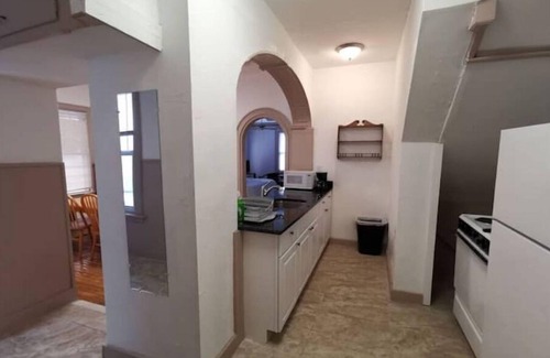 Worcester Apartment | 1 BR Apt walk to MCPHS, WPI, St Vincent Hospital