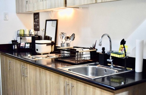 Bangkal Condo | 1 BR Condo Apartment Close to Mall of Asia and MOA Arena