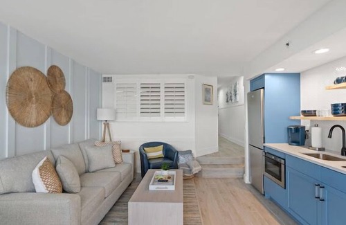 Ash Condo | 1 BR Modern Oceanfront Condo - Premier Location + Amazing Views!