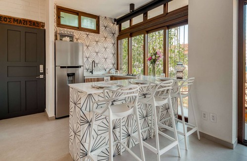 Conchas Chinas Apartment | 1 BR Mountain Retreat - 5 min to Beach - Pool