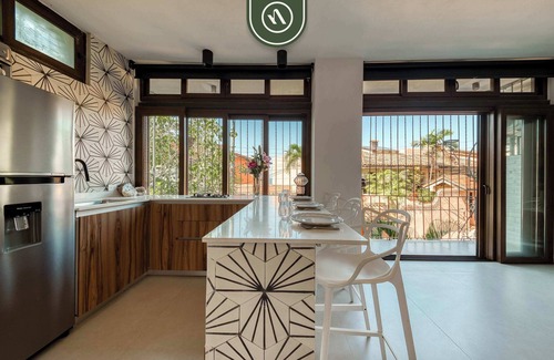 Conchas Chinas Apartment | 1 BR Mountain Retreat - 5 min to Beach - Pool