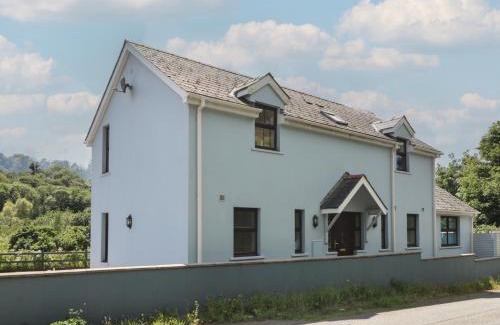 Amroth House | 1 Bryn Beudy