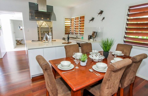 Agnes Water House | 1 CABBAGE PALM Agnes Water -outside pet welcome, boat parking available, free wifi