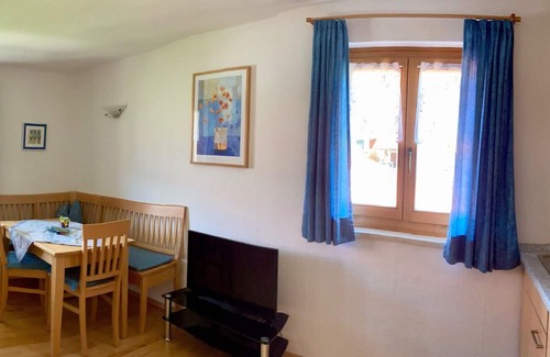 Blindau Apartment | (1) Drei-Raum-Ferienwohnung 60qm, 2 - 5 Personen, 2 Schlafzimmer mit Doppelbett, Wohnküche, große Balkonterrasse