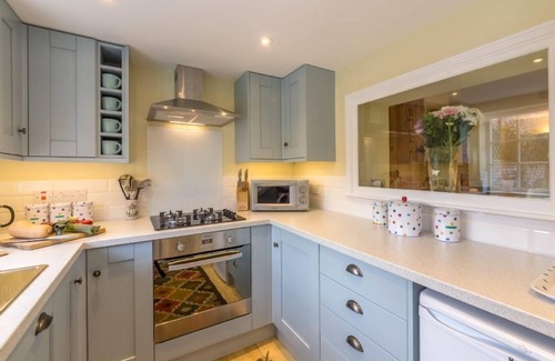 Wells-next-the-Sea Cottage | 1 Honeymoon Row, Wells-next-the-Sea, Norfolk