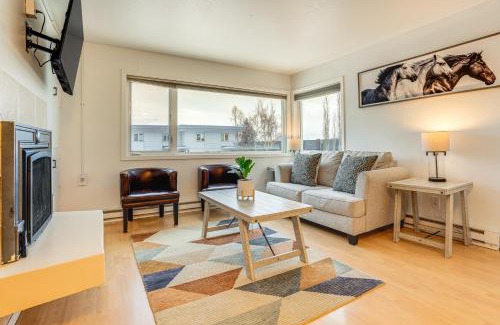 South Addition Apartment | 1 Mi to Dtwn Cozy Condo in Anchorage!