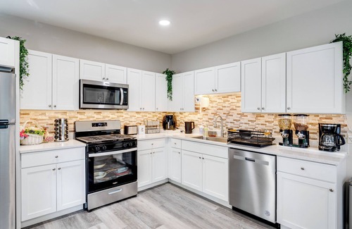 Elgin House | 1 Mi to Dtwn Elgin: Dutch Colonial w/Lovely Patio