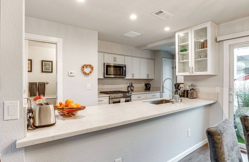 Napa House | 1 Mi to Dtwn Napa: Townhome w/Pool Access