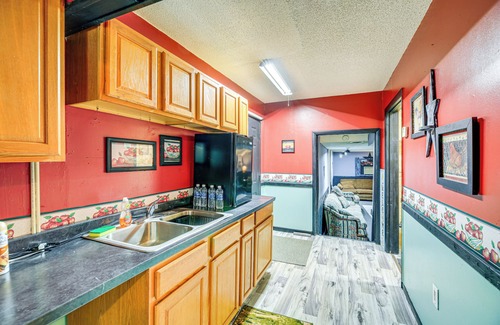 Matewan Apartment | 1 Mi to Hatfield-McCoy Trails: Apt in Matewan