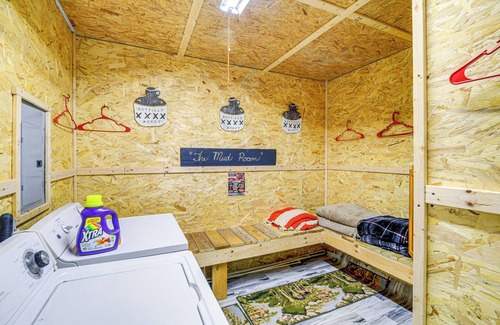 Matewan Apartment | 1 Mi to Hatfield-McCoy Trails: Apt in Matewan