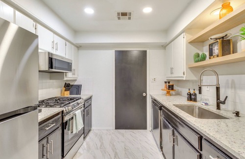 Central Oklahoma City House | < 1 Mi to Oklahoma City Zoo: Family-Friendly Home
