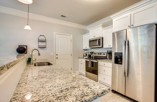 Darien House | 1 Mi to Riverfront: Darien Family Home