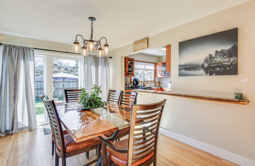 Amazon House | < 1 Mi to University of Oregon: Eugene Home