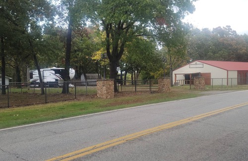 Tia Juana House | 1 mile East of Disney, safe fenced property, lots of room for trailers and rigs!