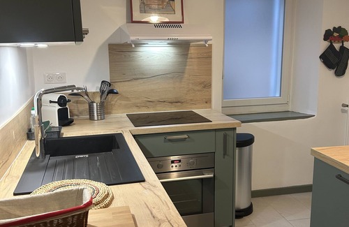 Saint-Jean-de-Luz Apartment | 1-room apartment, 3*, in the city center with secure parking space