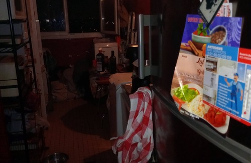 Maisons-Alfort Bed & Breakfast | 1 room in a shared apartment