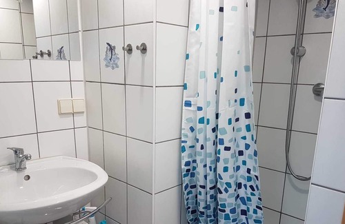 Neu-Daxlanden Bed & Breakfast | 1 room in apartment Karlsruhe/Daxlanden