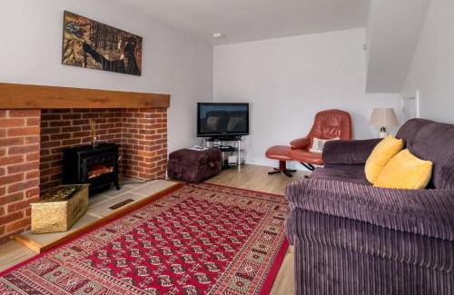 Saxmundham House | 1 Roseanna Cottage, Middleton - Aldeburgh Coastal Cottages