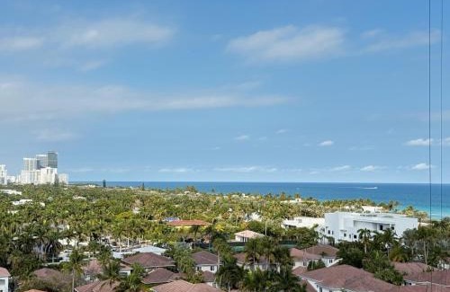 Sunny Isles Beach Apartment | 1 SPRING PROMO - Sunny Isles Seaview Condo, Walk to Beach, Amazing Amenities