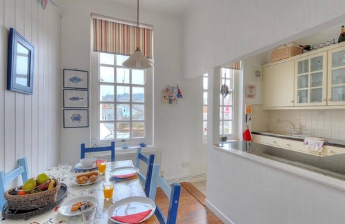 Lyme Regis Cottage | 1 THE OLD POSTHOUSE, family friendly in Lyme Regis