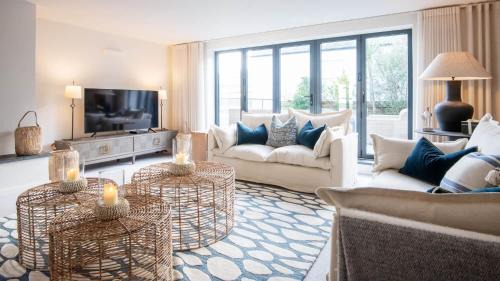 Salcombe House | 1 The Strand