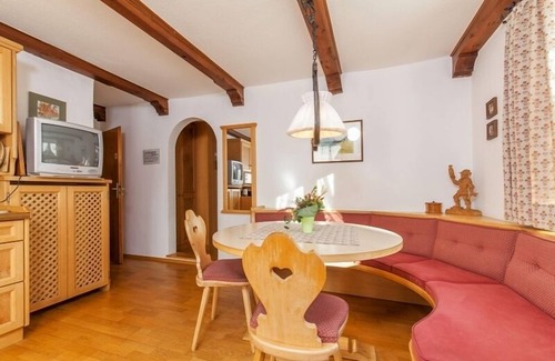 Reit im Winkl Apartment | (1) Vier-Raum-Ferienwohnung "Anzengruber-Stube" 65qm