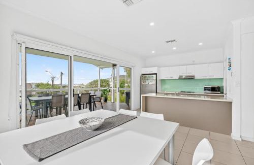 Encounter Bay House | 1 Viking Street Encounter Bay - No Linen Included
