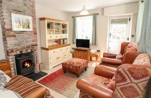 Milton Combe Cottage | 1 WOODSIDE COTTAGES, pet friendly, with open fire in Yelverton
