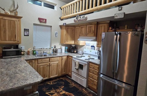 Nye House | 10-7 River Cabin