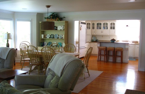 Onancock House | 10 Acre 3 BR Waterfront Retreat on Thicket Creek has dock & neighborhood beachn