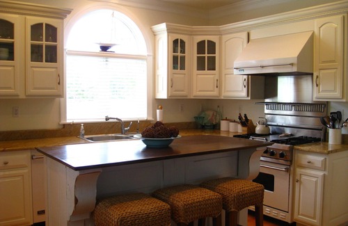 Onancock House | 10 Acre 3 BR Waterfront Retreat on Thicket Creek has dock & neighborhood beachn