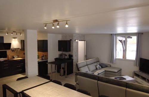 Saint-Leger-les-Melezes Apartment | 10-BED APARTMENT ON THE SKI SLOPES