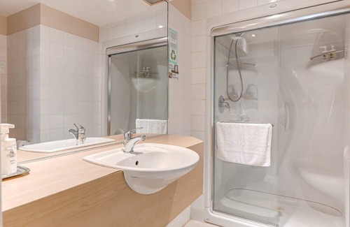 Vieux-Quebec-Cap-Blanc-colline Parlementaire Hotel | 10 Double Room Summar