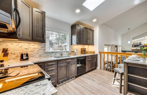 Arvada House | 10 Mi to Denver: Pet-Friendly Arvada Home w/Yard!