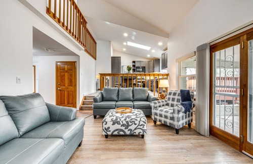 Arvada House | 10 Mi to Denver: Pet-Friendly Arvada Home w/Yard!
