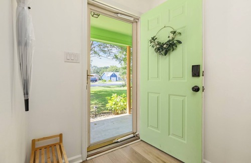 Socastee House | 10 min drive to airport/beach in quiet community