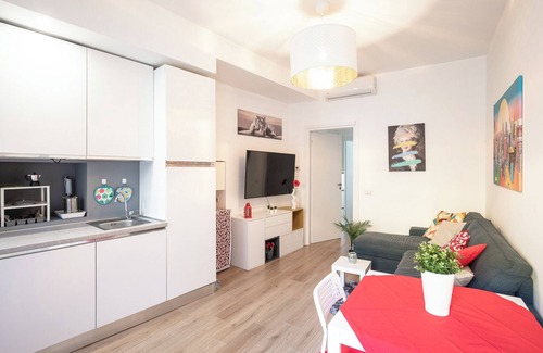 Ripamonti Corvetto Apartment | 10 min Duomo Flat up to 4 [Bocconi, Porta Romana, Fondazione Prada, Linate]