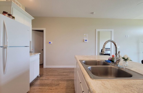 Jamesport House | 10 min from downtown Jamesport, MO