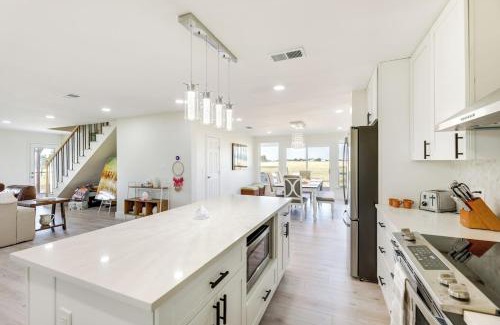 Coupland House | 10 mins to Samsung Taylor -Home in Coupland, Texa