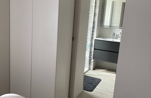 La Rochelle Bed & Breakfast | 10-minute walk to town center, parks and beach