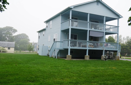 Eastward Look House | 10 MINUTE WALK TO THE BEACH 5 BEDROOMS 3 FULL BATHROOMS SLEEPS 14