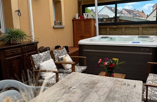 Quincy-Voisins Apartment | 10 minutes from Disneyland! House with jacuzzi, ideal for families and friends