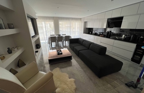 Riou - Petit Juas - Av de Grasse Apartment | 10 mm à Pied de la Croisette et des Plages ! Appartement 4p 75 m2