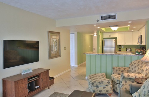 Daytona Beach Shores Condo | 10% off 7 Night Stays! Beautiful Penthouse Condo, Ocean & River Views